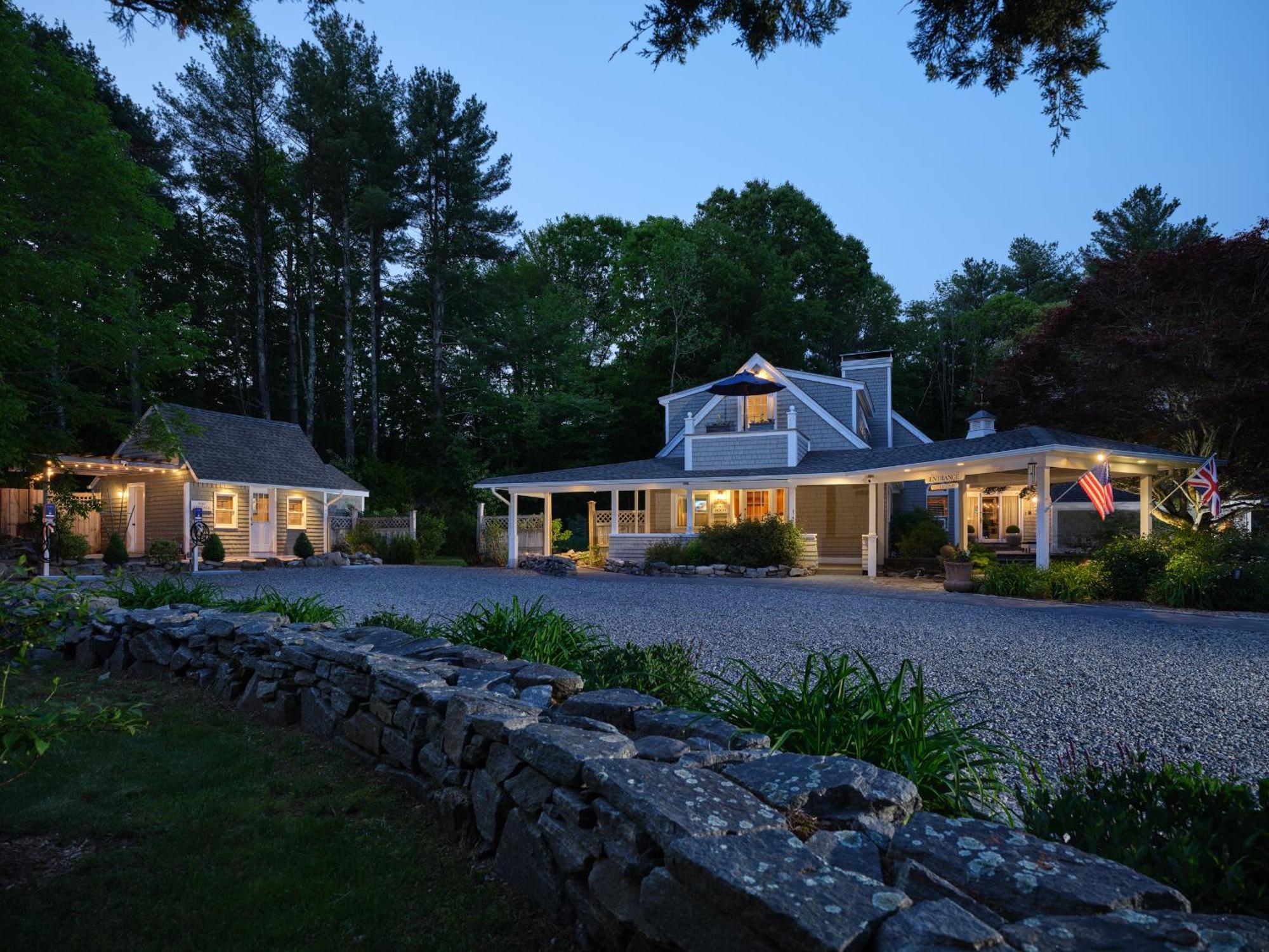 Abbey'S Lantern Hill Inn 레디어드 센터 외부 사진