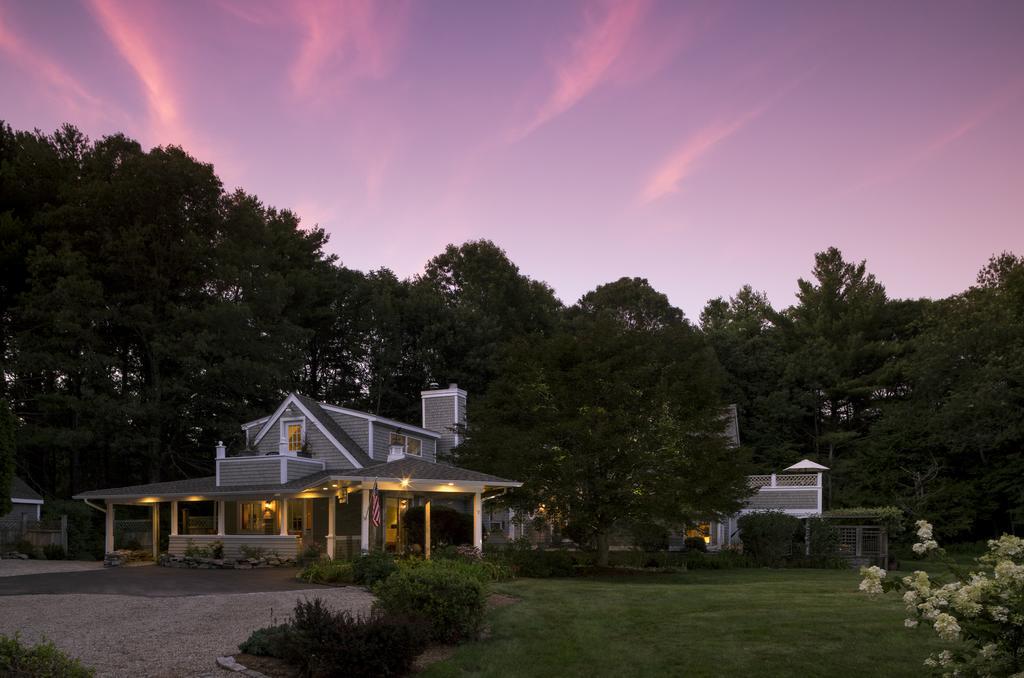 Abbey'S Lantern Hill Inn 레디어드 센터 객실 사진