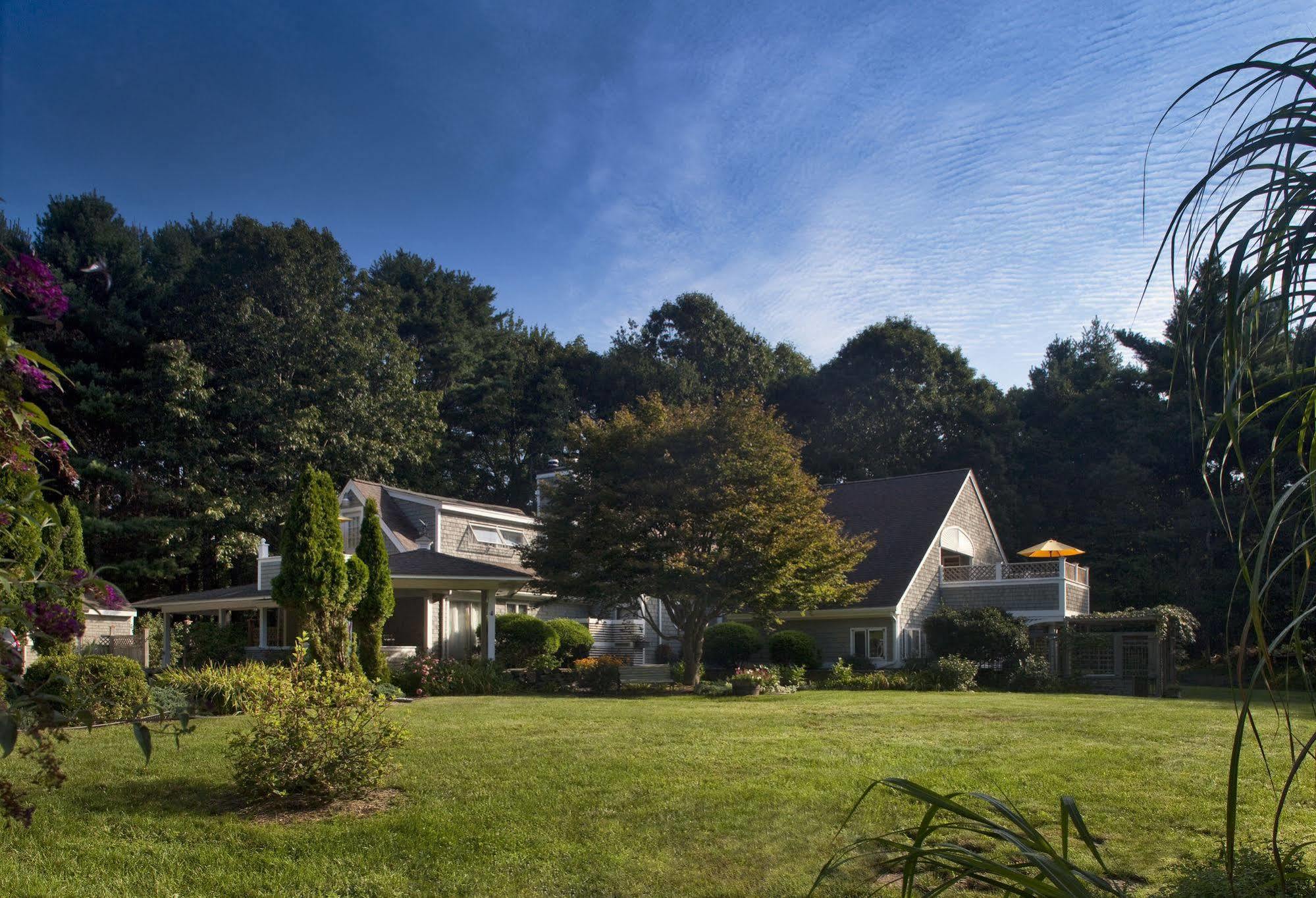 Abbey'S Lantern Hill Inn 레디어드 센터 외부 사진